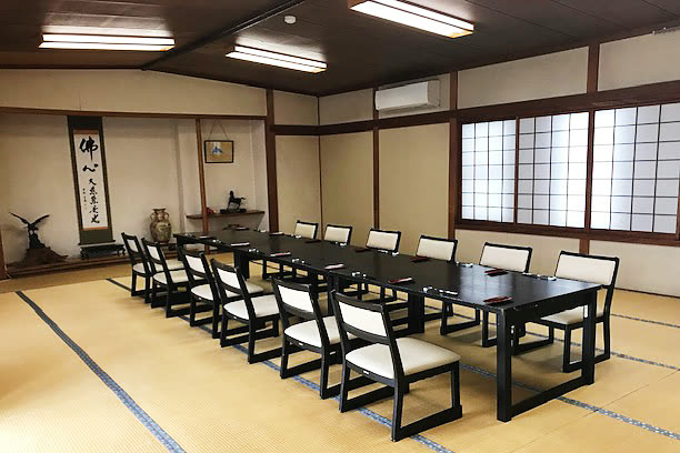 二階、牡丹の間